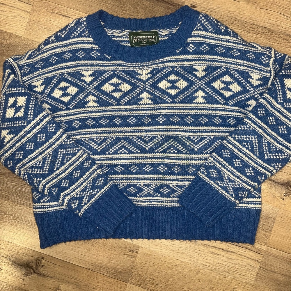American Eagle Chunky Crocheted sweater🤍💙❄️